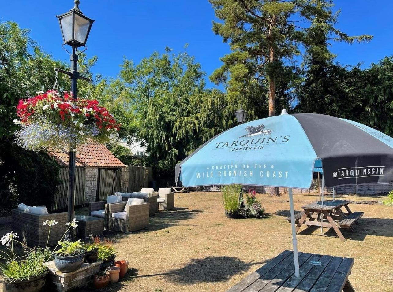 The Bell At Old Sodbury Hotel Чипинг Содбъри Екстериор снимка