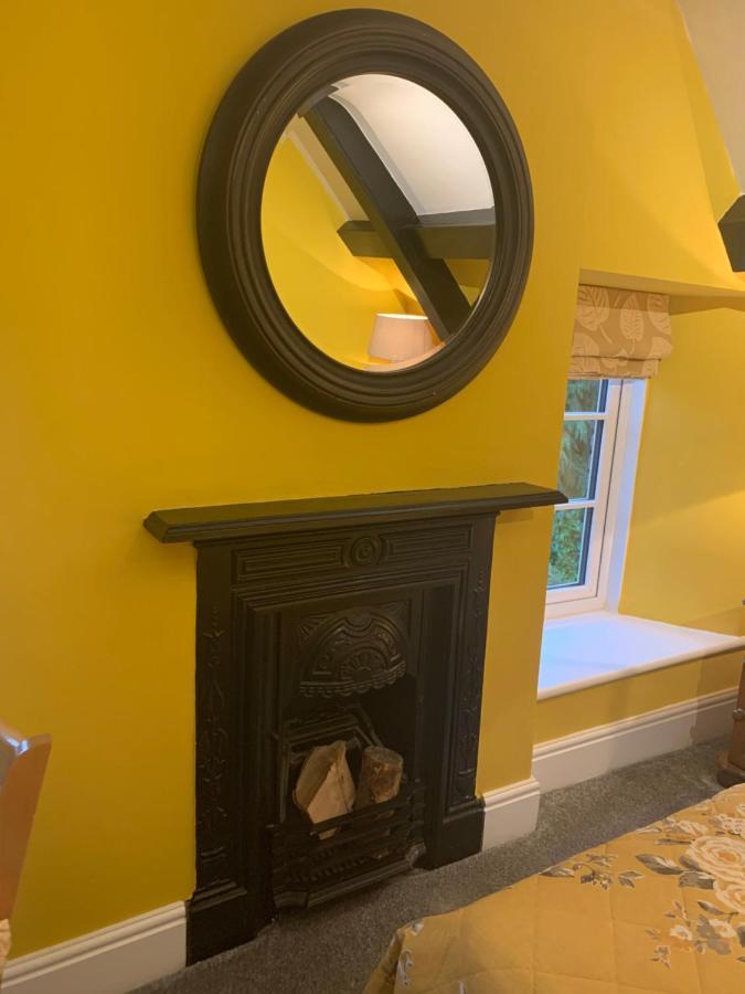 The Bell At Old Sodbury Hotel Чипинг Содбъри Екстериор снимка